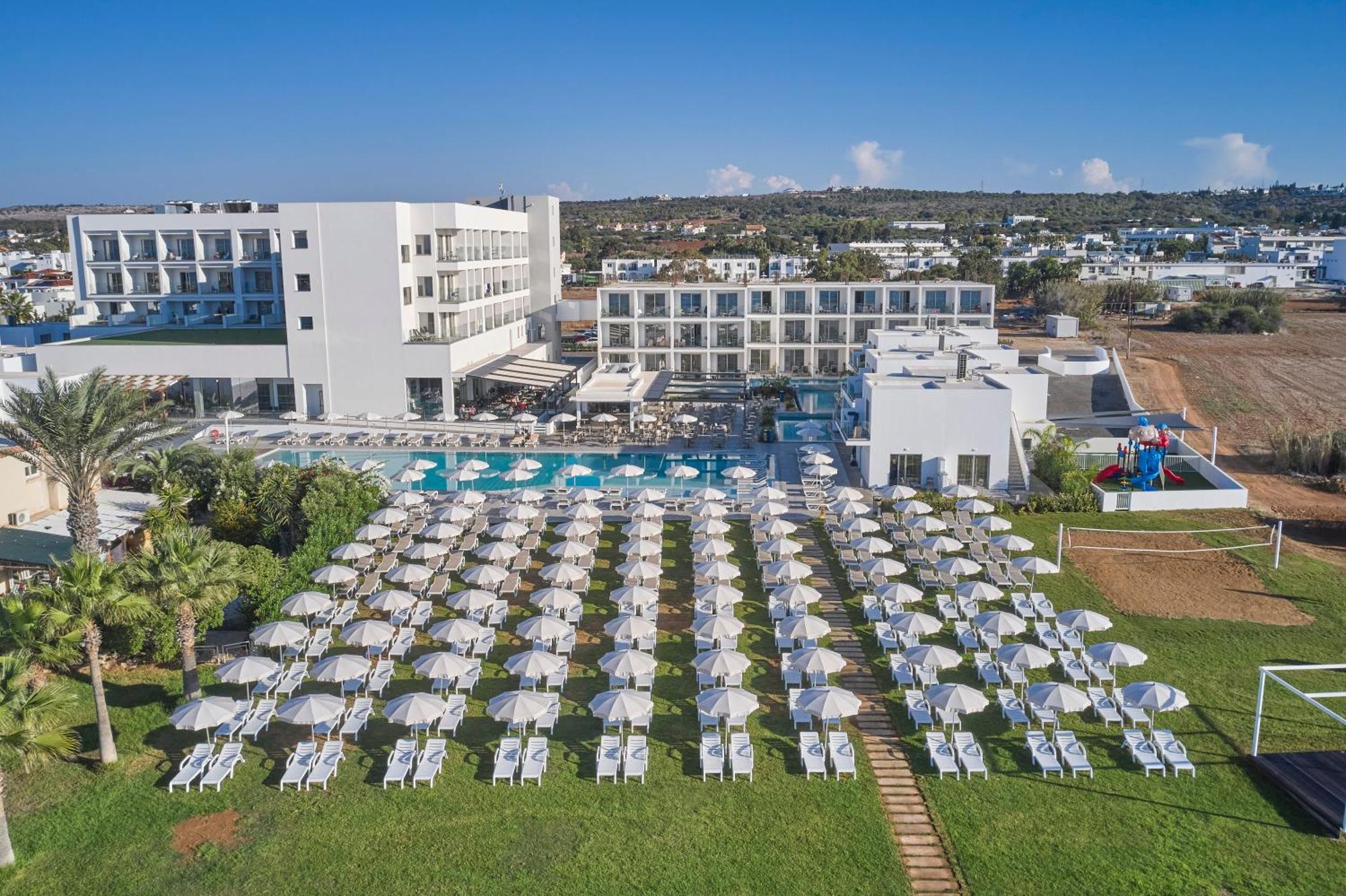 Atlantica Sungarden Park Agia Napa Exterior foto